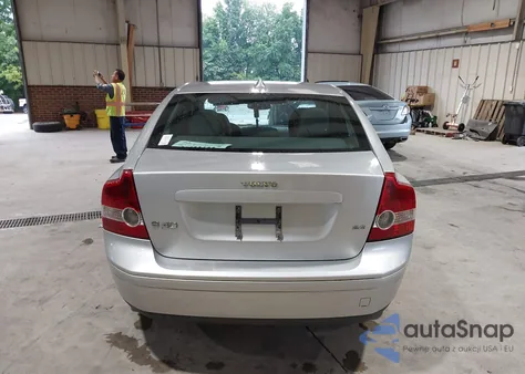 2006 Volvo S40 2.4I из США, поврежденный, VIN YV1MS382562223743